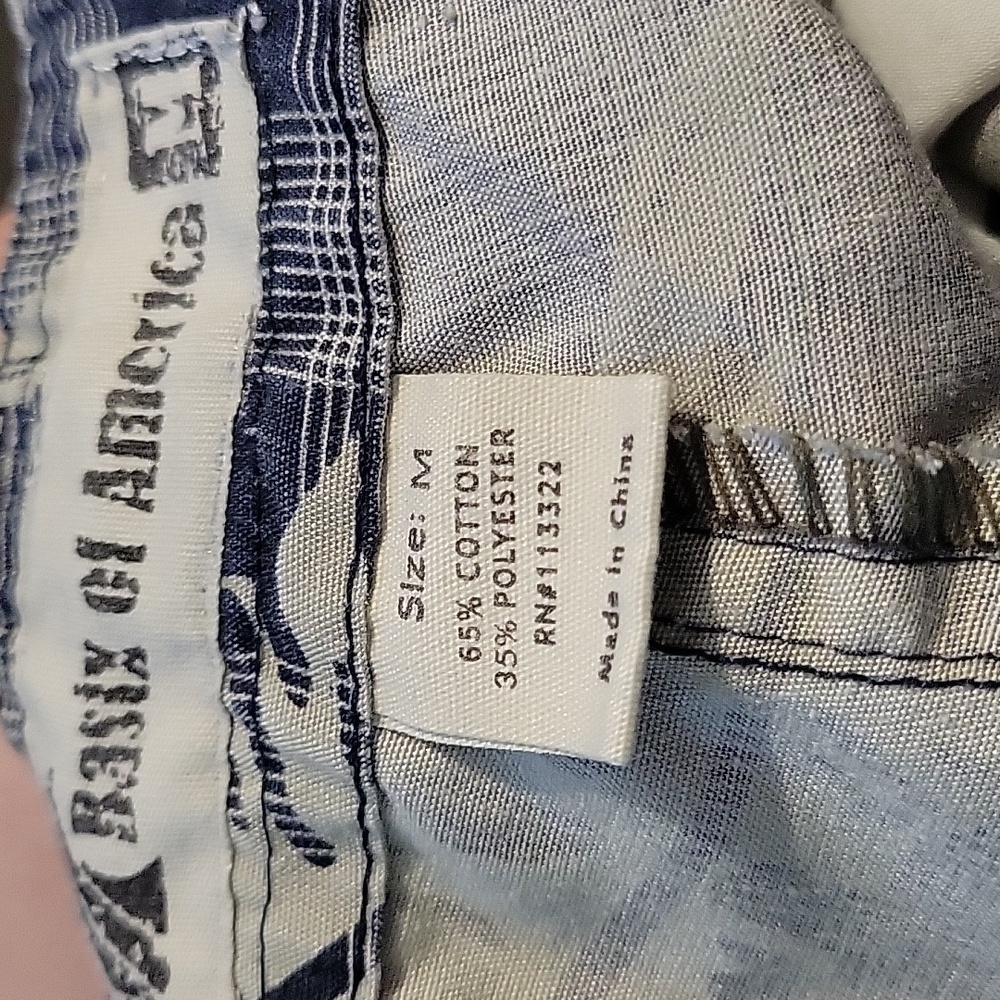 Men's cargo shorts. - Picture 4 of 4